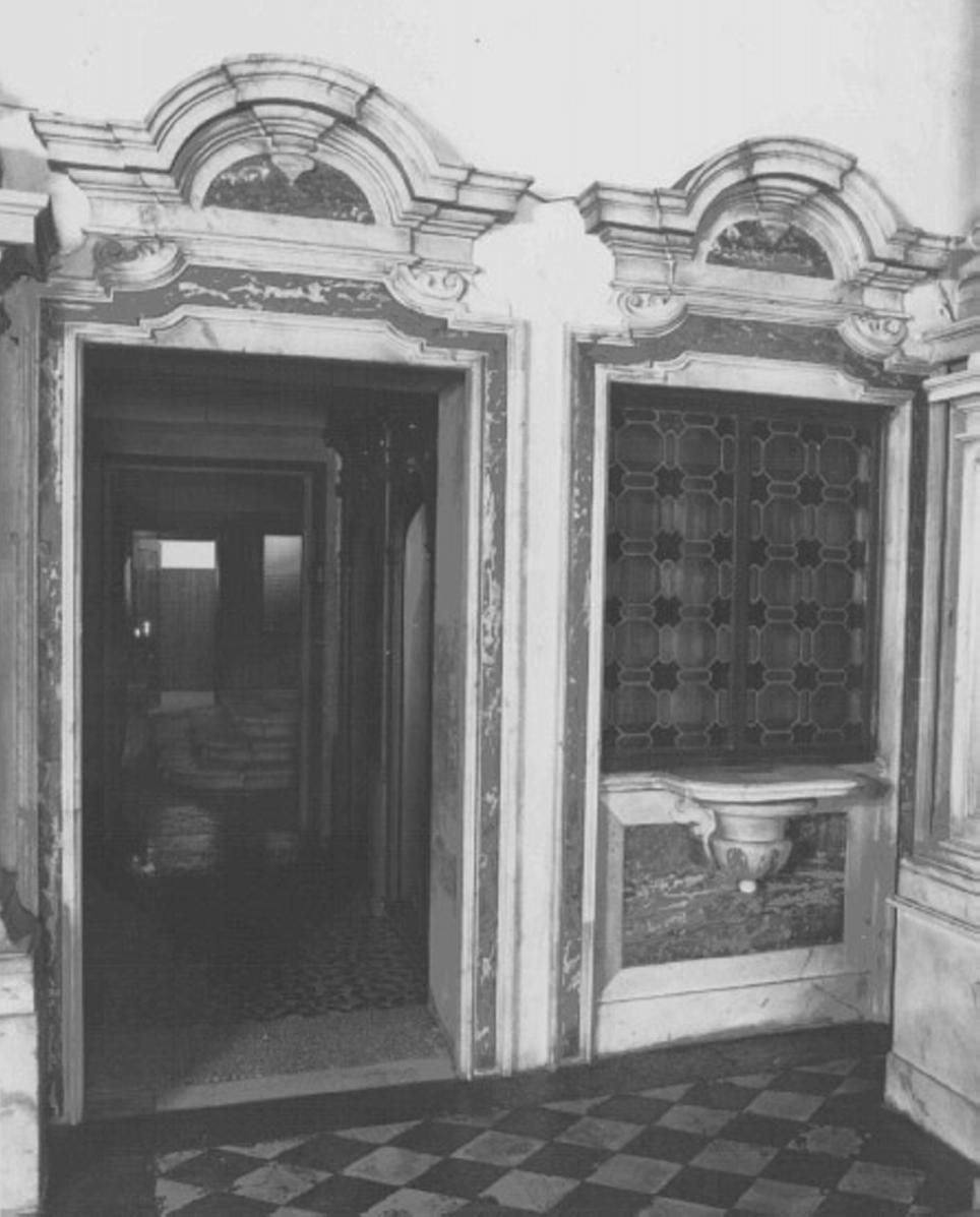 mostra di porta, serie di Pagani Carlo (attribuito) (sec. XVIII)