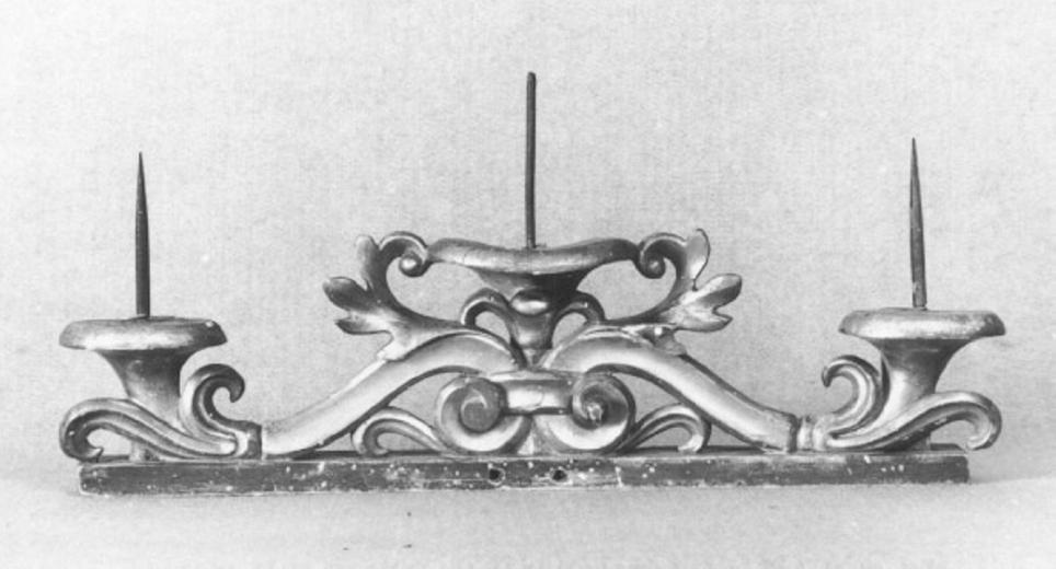 motivi decorativi a volute (candeliere) - ambito vicentino (sec. XIX)