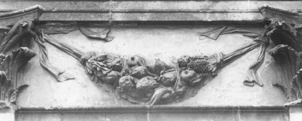 ghirlanda (decorazione plastica) di Albanese Giovanni Battista (attribuito) (sec. XVI)