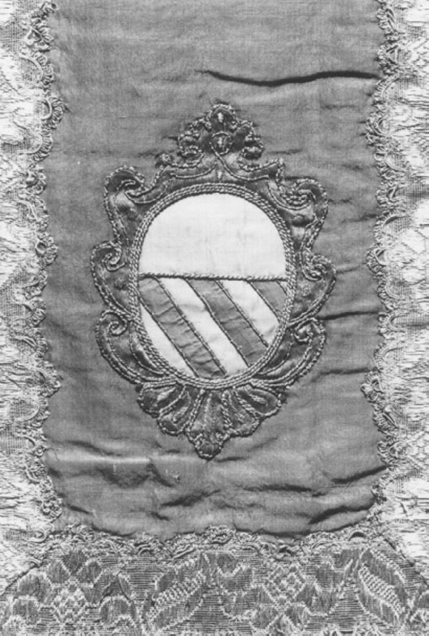 stemma gentilizio (decorazione a ricamo, elemento d'insieme) - ambito veneto (sec. XVII)