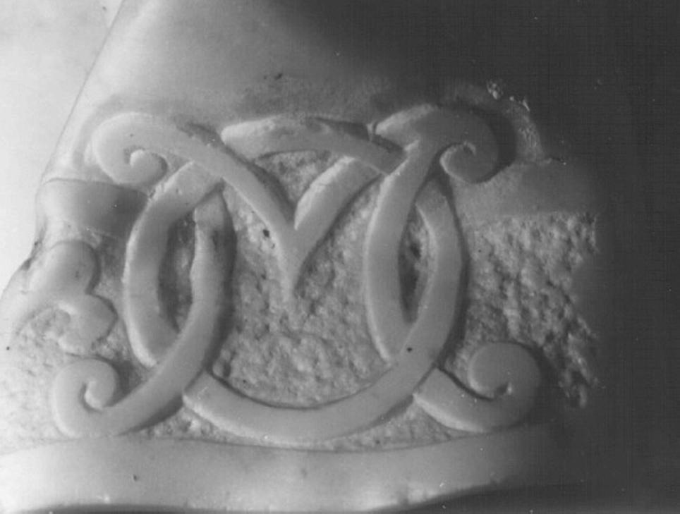 monogramma cristologico (rilievo) di Marinali Orazio (sec. XVII)