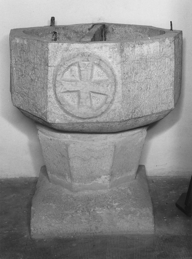 fonte battesimale, opera isolata - ambito veronese (sec. XVII)