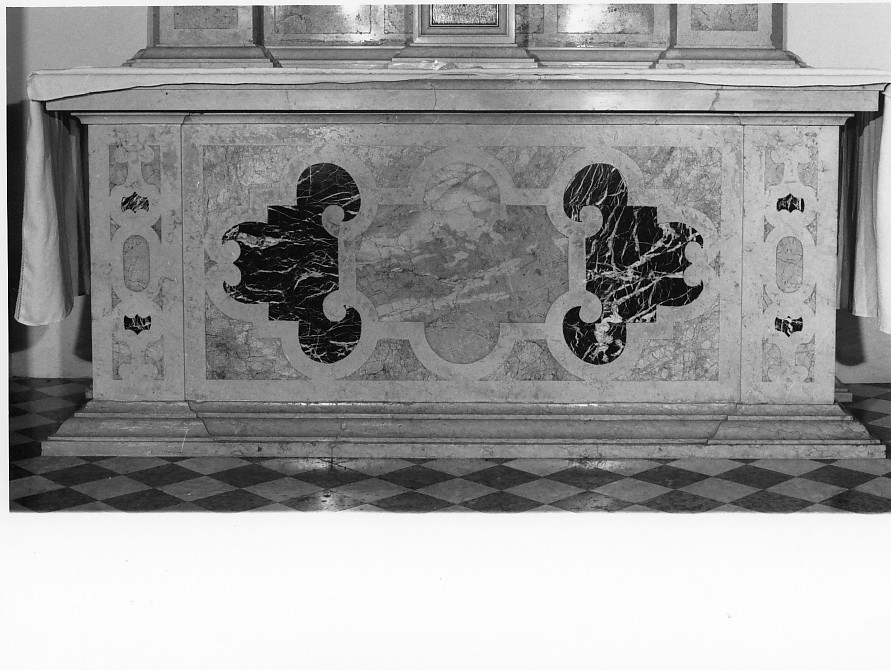 paliotto, elemento d'insieme - ambito veronese (ultimo quarto sec. XVII)