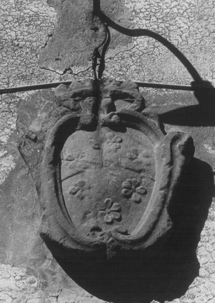 stemma gentilizio (decorazione plastica) - manifattura vicentina (sec. XVII)