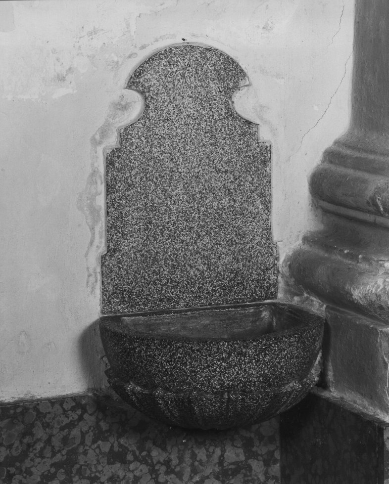 acquasantiera - ambito veneto (primo quarto sec. XX)