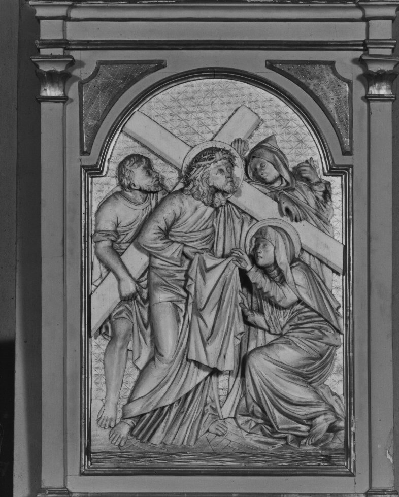 stazione VI: Gesù asciugato dalla Veronica (rilievo) - ambito veneto (primo quarto sec. XX)