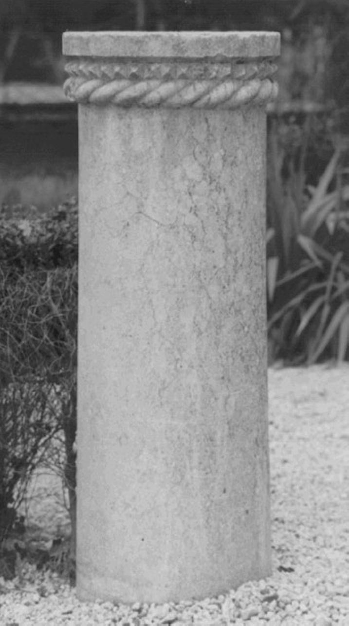 colonna - ambito veneto (sec. XX)