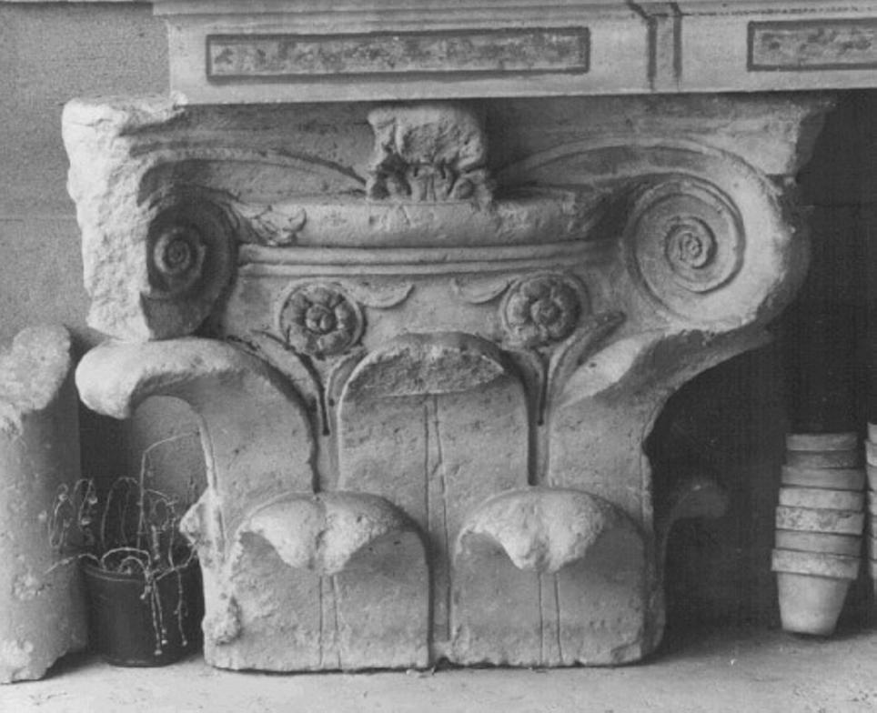 capitello, frammento - ambito veneto (sec. XVIII)