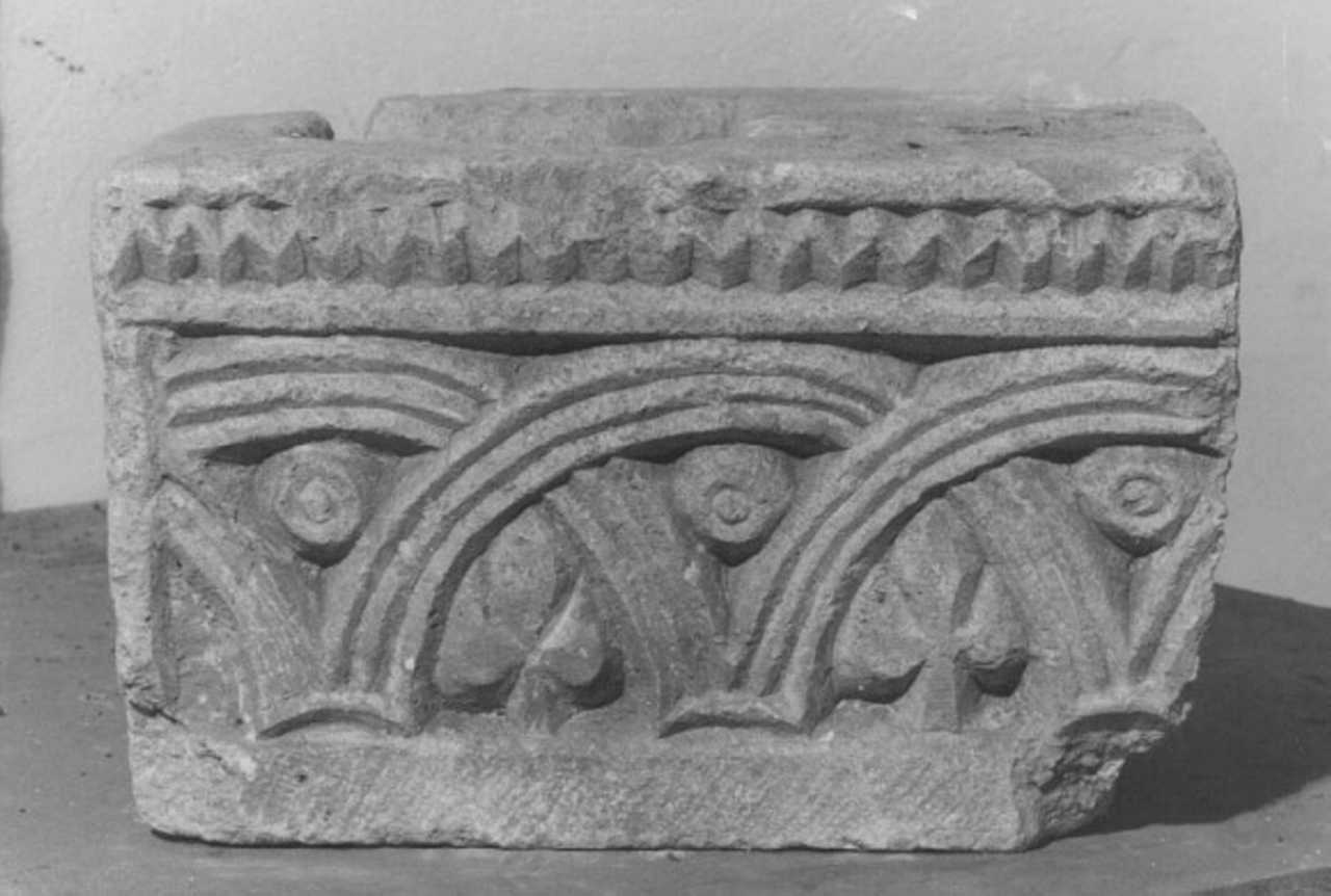 rilievo, frammento - ambito vicentino (sec. VIII)