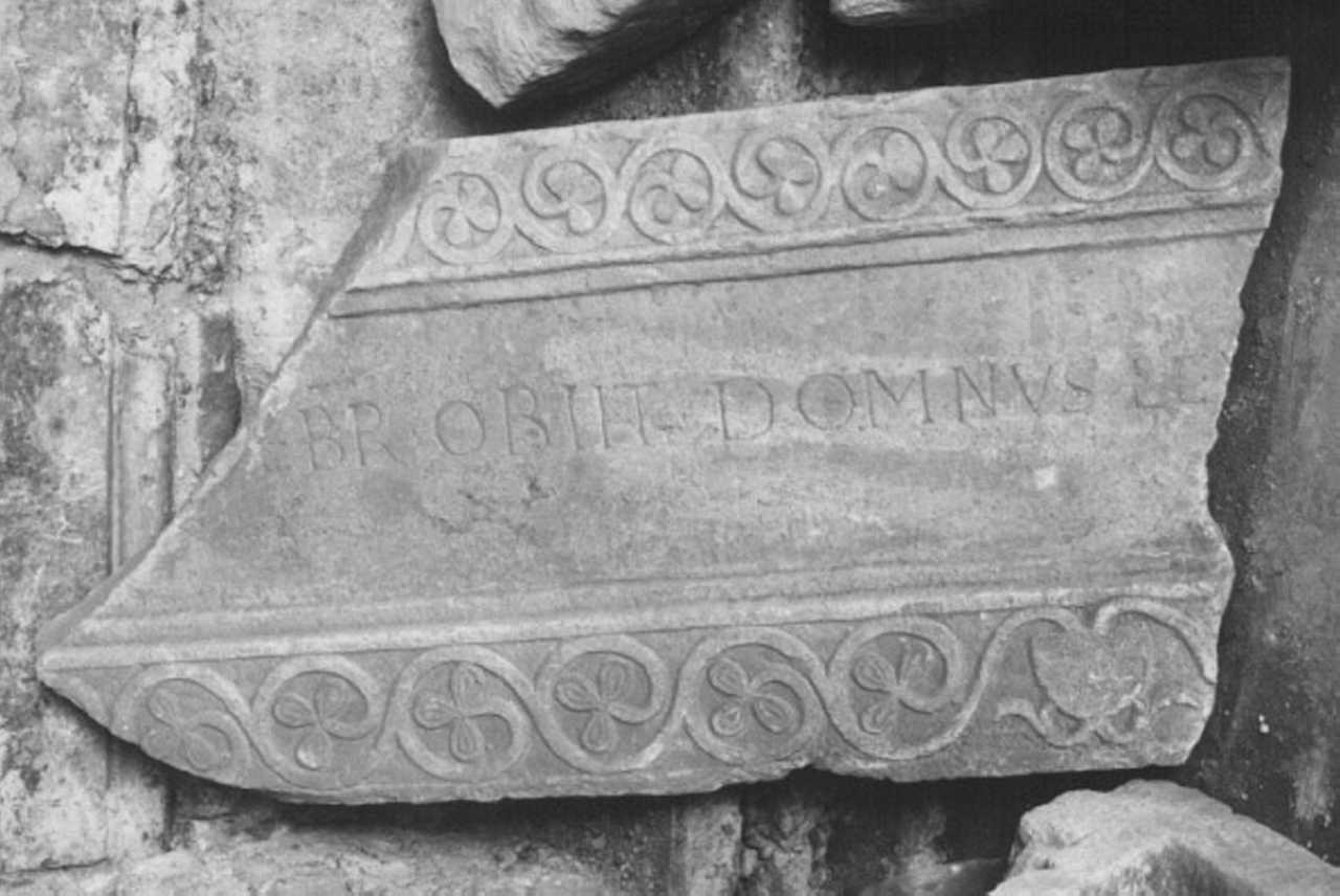 lapide tombale - ambito vicentino (sec. VIII)