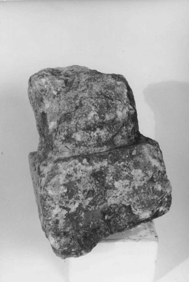 capitello, frammento - ambito vicentino (secc. XI/ XII)