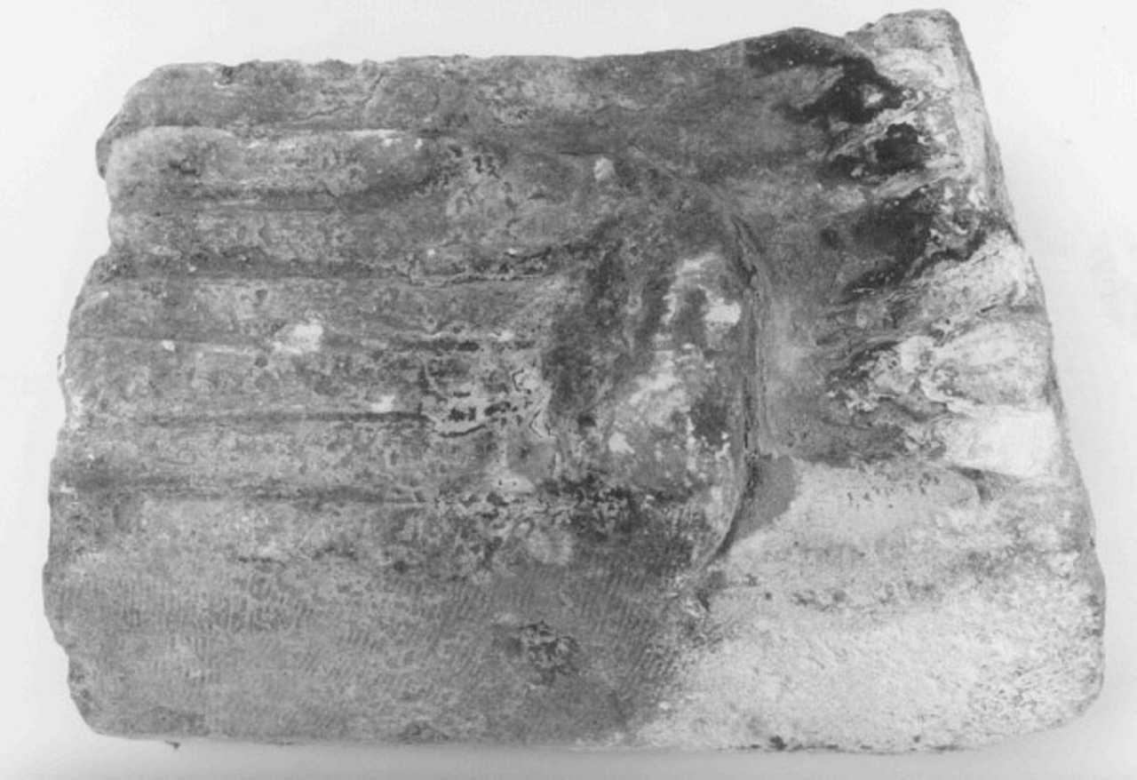 capitello, frammento - ambito vicentino (sec. XII)