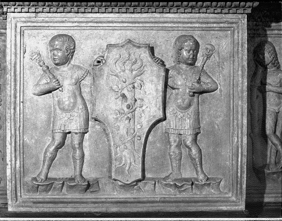 Putti reggistemma (rilievo) di Angelo Di Giovanni Da Verona detto Maestro Agnolo (attribuito) (sec. XVI)