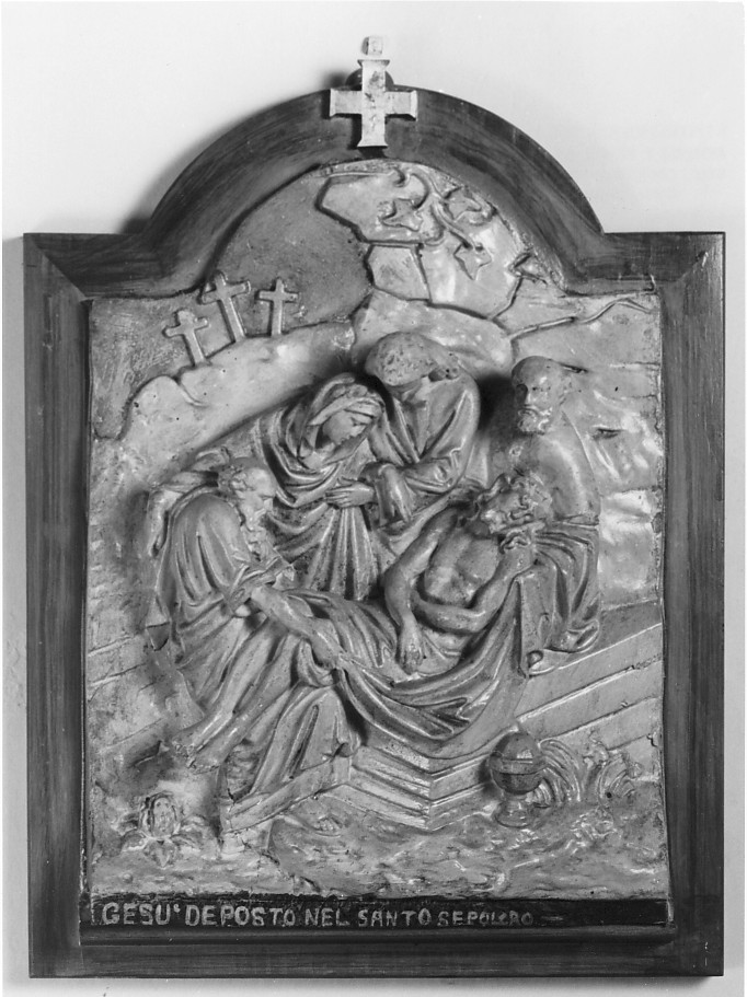 stazione XIV: Gesù deposto nel sepolcro (rilievo) - ambito veneto (primo quarto sec. XIX)