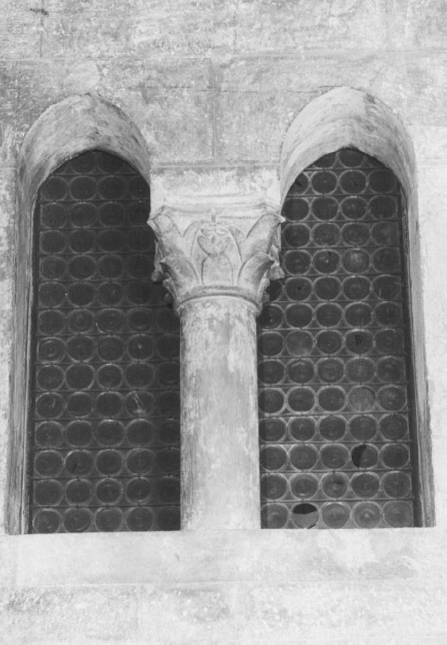 bifora - ambito veneto (sec. XI)