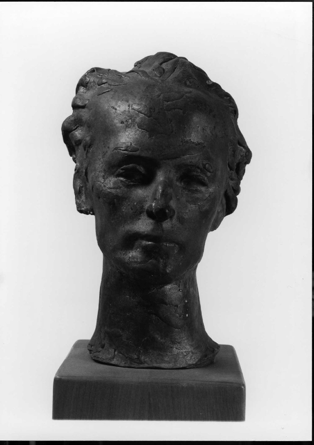 Ritratto di Italo Valenti, testa d'uomo (scultura) di Pozza Neri (sec. XX)