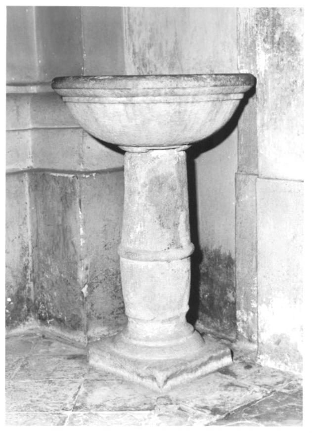 acquasantiera - a fusto - ambito veneto (fine/inizio secc. XVI/ XVII)