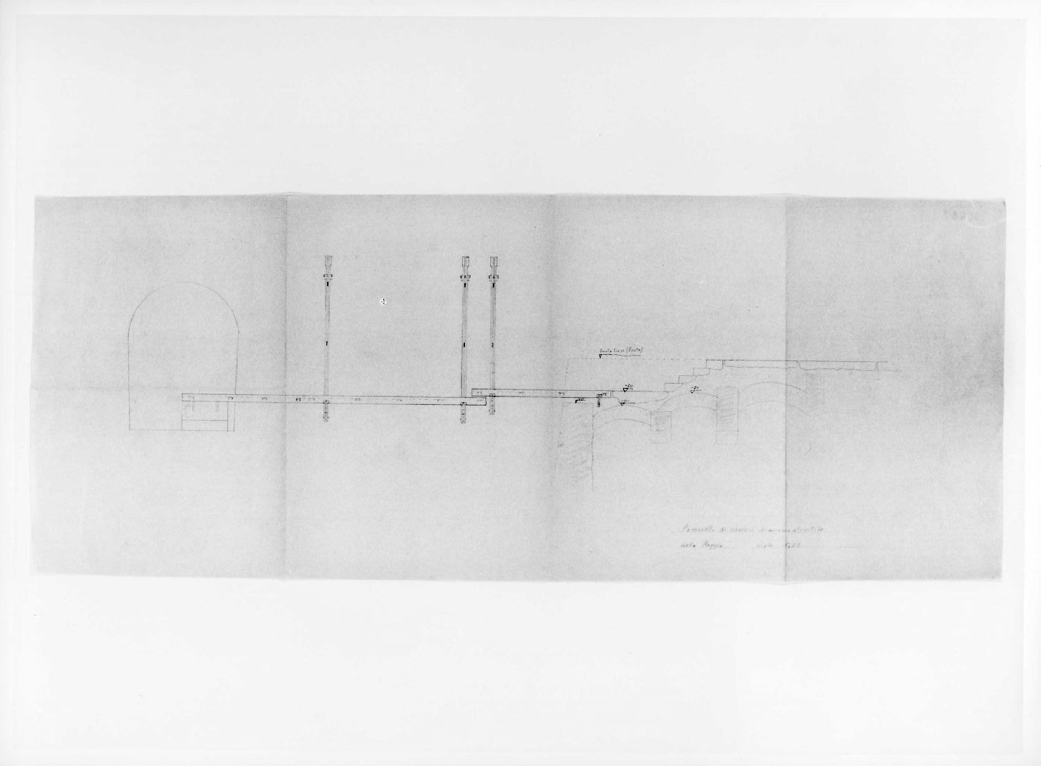 corte e giardino del Museo di Castelvecchio di Verona (disegno) di Rudella Angelo (sec. XX)