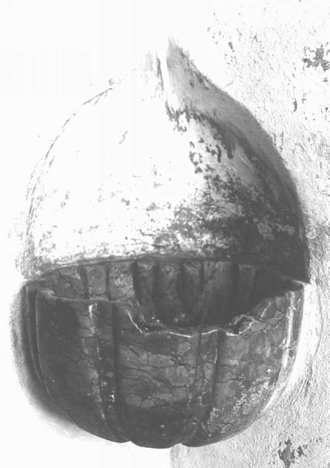 acquasantiera da parete - manifattura veneta (sec. XVII)