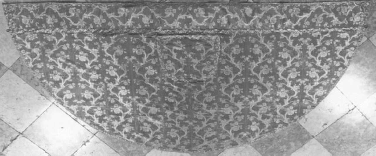 piviale, elemento d'insieme - manifattura francese, manifattura italiana (seconda metà sec. XVIII)