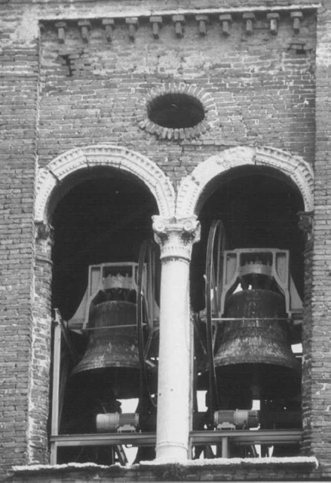 bifora - bottega veronese (seconda metà sec. XVI)