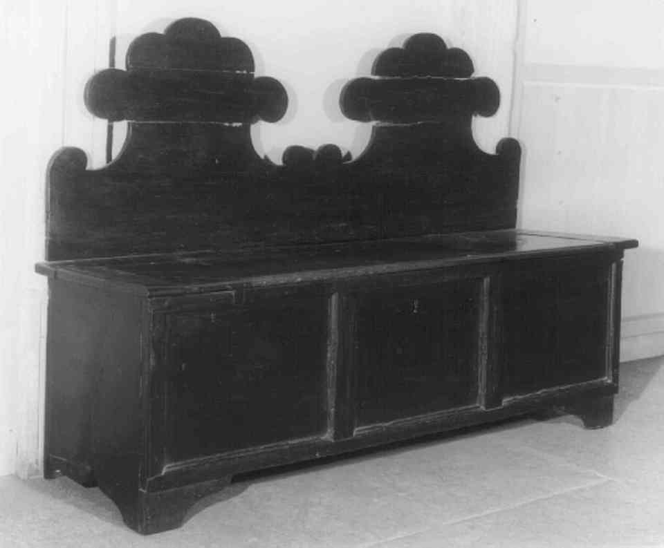 cassapanca - ambito veneto (sec. XIX)