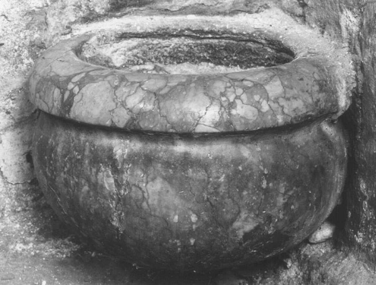 acquasantiera da parete - ambito veneto (sec. XIX)