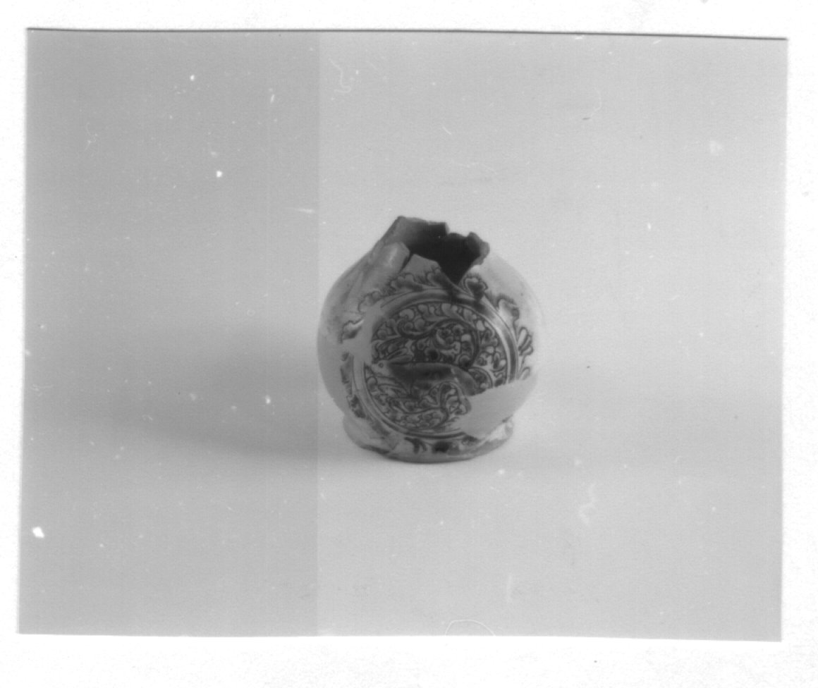 bottiglia, frammento - ambito ferrarese (sec. XV)