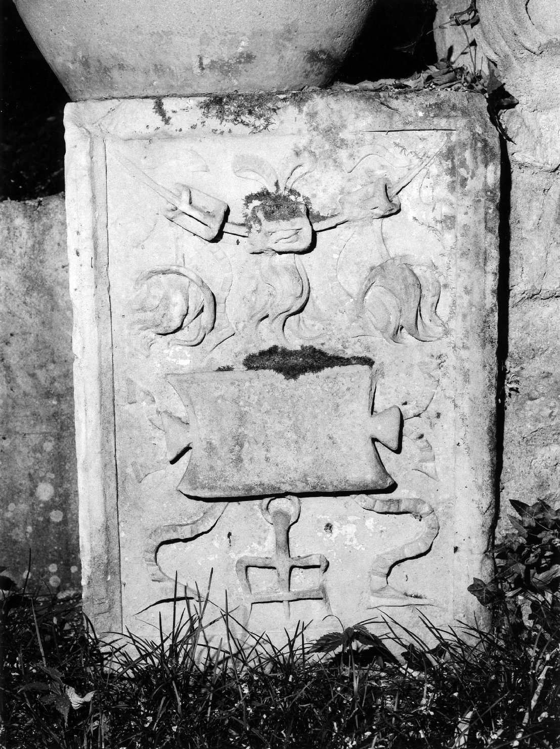 decorazione plastico-architettonica - bottega Italia settentrionale (sec. XVI)